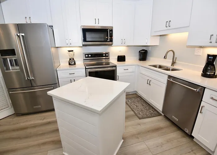 Gulf Village 416