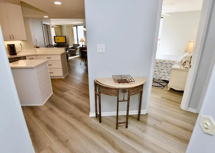 Gulf Village 416